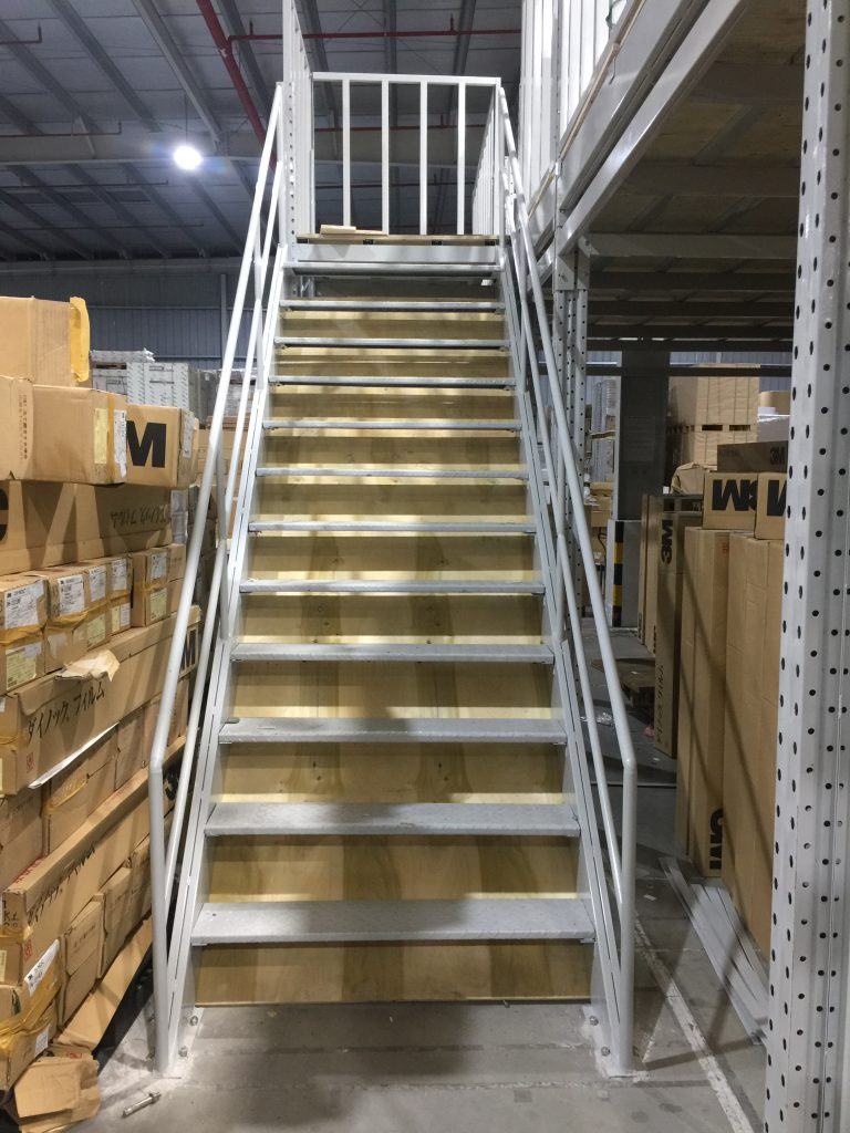 Kệ sắt giá rẻ, kệ kho công nghiệp
