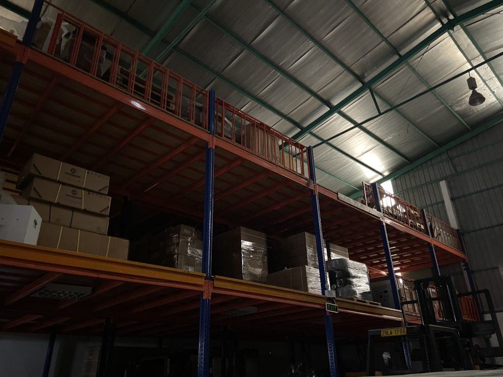 Kệ sắt giá rẻ, kệ kho công nghiệp