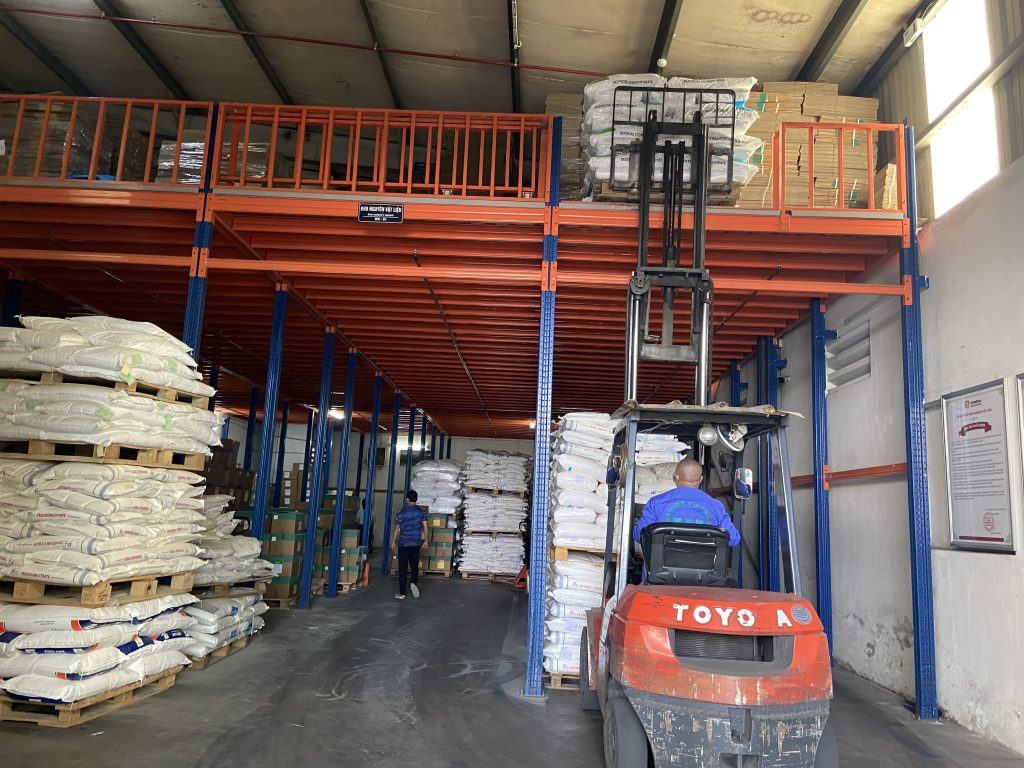 Kệ sắt giá rẻ, kệ kho công nghiệp