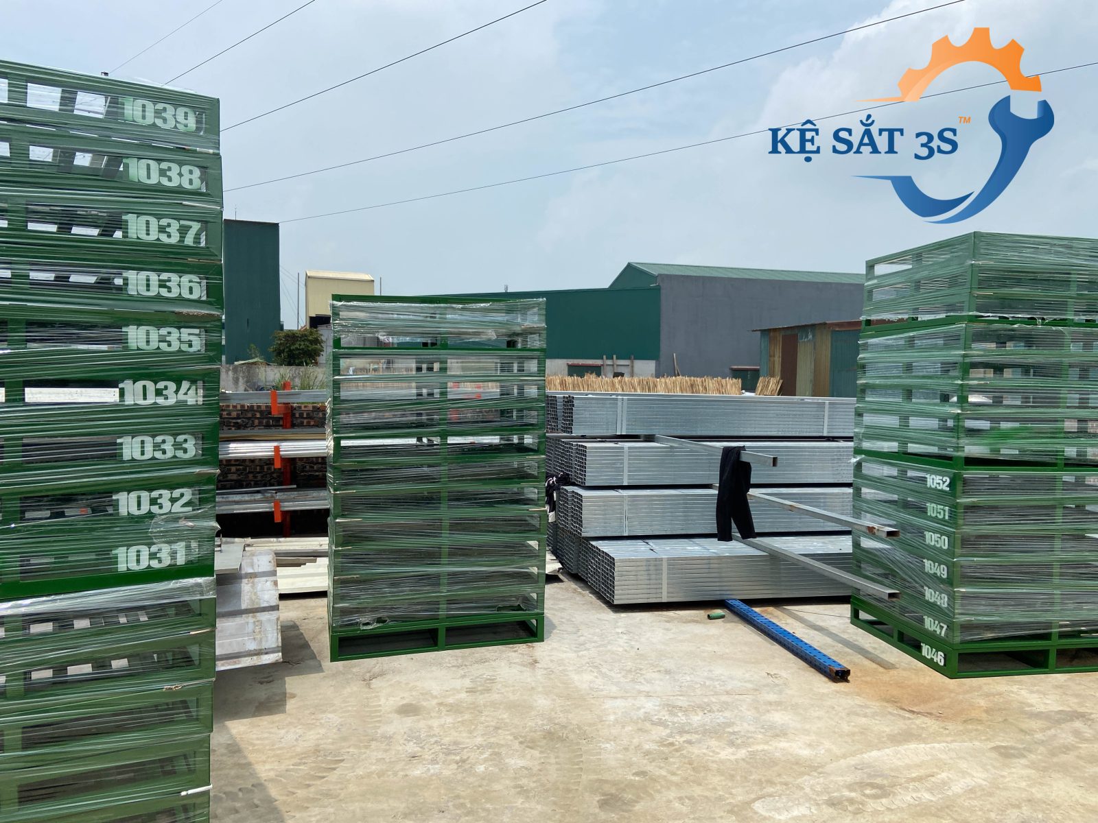 Pallet sắt 3S có kết cấu bền, chắc chắn